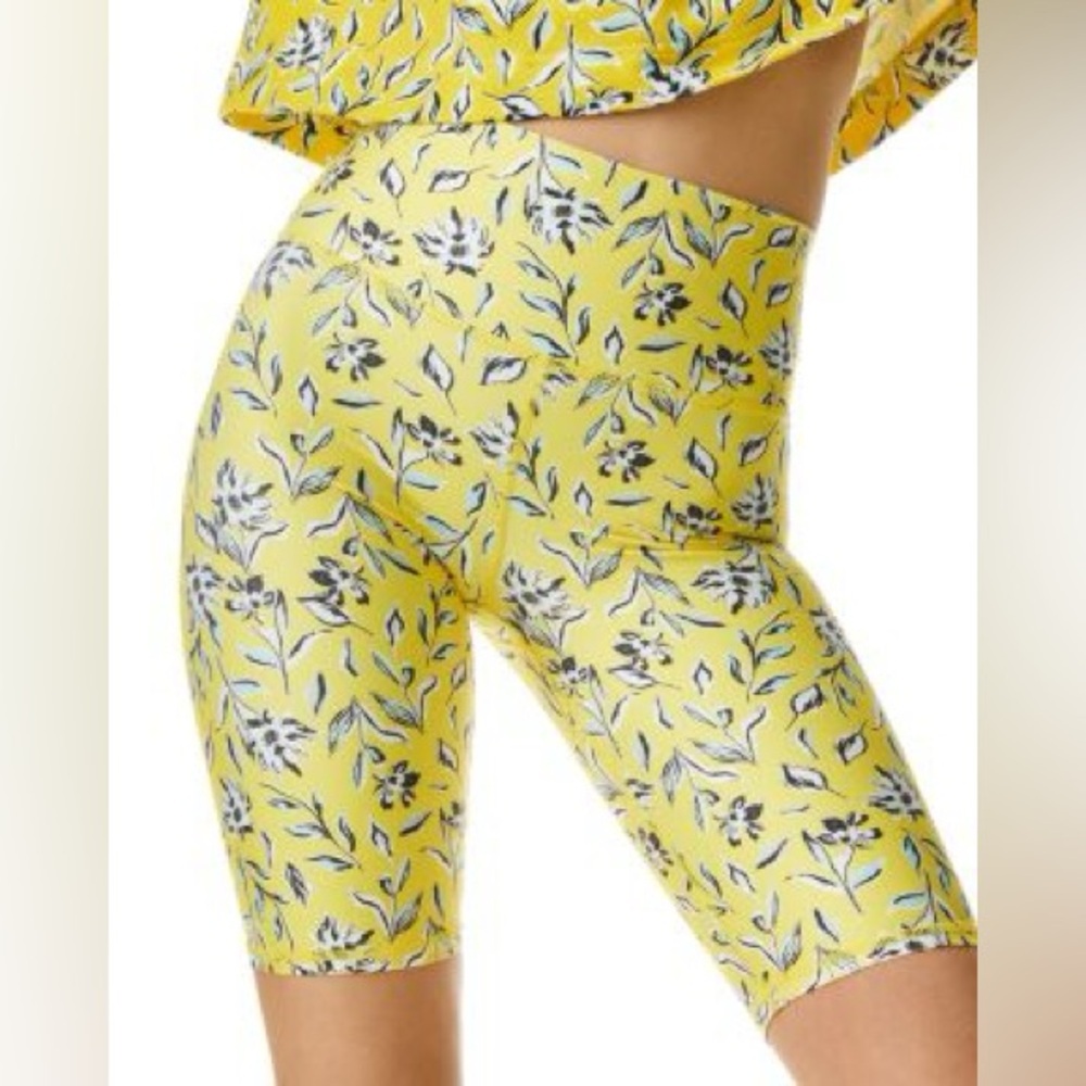 Alice + Olivia